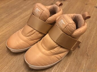NWT Sorel Out N About Puffy Boot High Top Sneaker Waterproof - 7