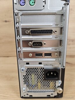 Lenovo M715s AMD A8 / 8GB RAM / 256GB SSD - 7