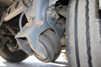 KRONE SD, ZVEDACÍ NÁPRAVA - 7