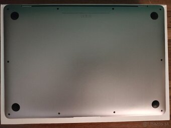 MacBook Air 2020 | i7 • 8GB • 256GB SSD - 7