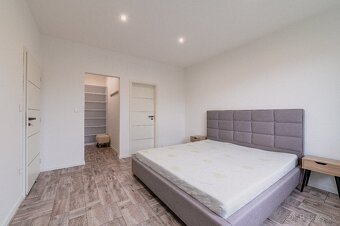 5-izbový Nízkoenergetický Rodinný Dom s Dvojgaražou - 7