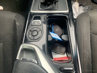 Rozpredam Hyundai i40 1.7 CRDI 2015 automat - 7
