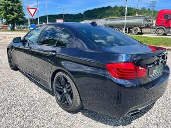 BMW Rad 5 550i xDrive - 7