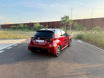 Toyota Yaris hybrid 1.5 VVT - 7