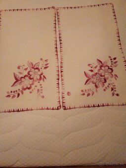 Ručne vyšívané obrusy 3 - 7