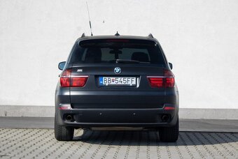 BMW X5 xDrive30d, 173kW AT/6 - 7