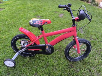 Bicykel pre chlapca s pomocným kolieskami - 7