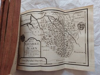 Kniha r. 1722 s mapami, originál 303 ročná kniha - 7