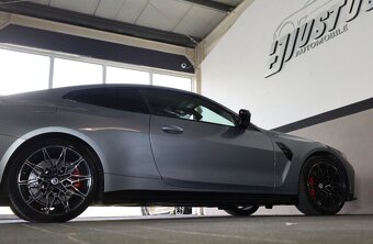 BMW M4 Competition xDrive//360°// Carbon//R19+R20 - 7