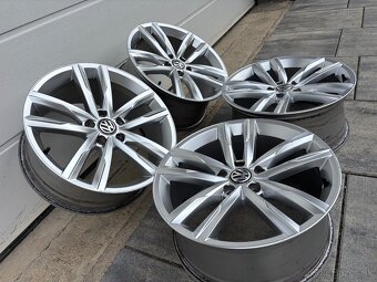✅ 5x112 r18 Dartford Passat b8 - 7