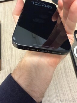 iPhone 15 Pro Max 256 GB Black Titanium - 7