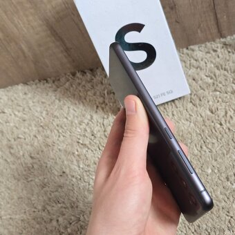 Samsung Galaxy S21 FE - 7