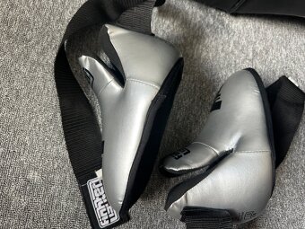Kickbox detské topánočky, chrániče nôh, papučky - 7