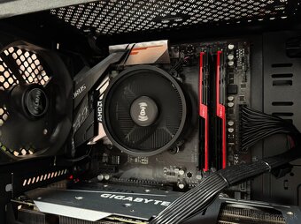 Ryzen 5 1600 AF\16GB\RTX 3060Ti\SSD\550W Zdroj - 7