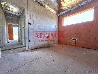 Predáme 5izbový tehlový bungalov 725m2 Ruskov, komora,tepelk - 7