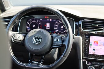 Volkswagen Golf R Variant 7.5 - 7
