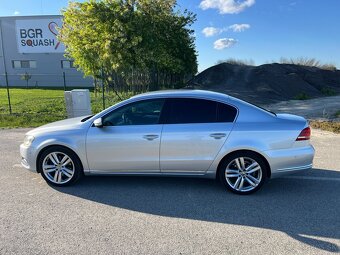 Volkswagen Passat B7 Highline 2.0 TDI 4motion 125kw - 7
