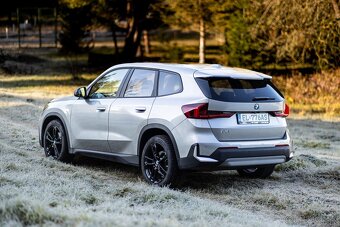 BMW IX1 e Drive20 elektromobil 2024, 9500km - 7