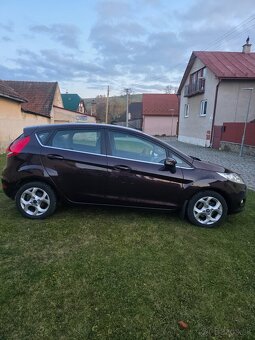 FORD FIESTA 1.25 60KW RV 11/2011 naj 103tkm TOP STAV - 7