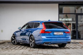 Volvo V90 D4 2.0L R-Design AWD A/T - 7