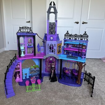 Monster high haunted high school - 7