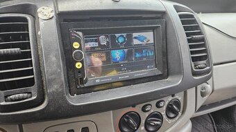 Opel Vivaro 2.5 CDTI - 7