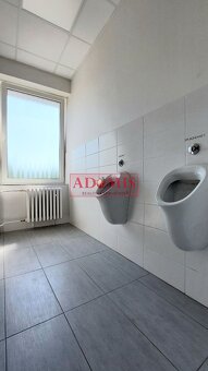 Prenájom kancelárie 22m2 a 21m2,parkovanie,Magnezit. ulica K - 7