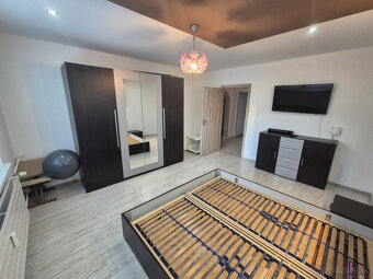 Na prenájom veľký 78 m2 3 izbový byt s lódžiou - 7