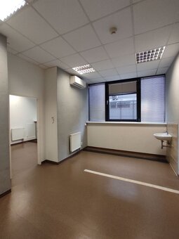 300m2 obchodný priestor so ZDRAVOTNÍCKYM ŠTANDARDOM, vysokým - 7