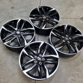 Hliníkové Toyota disky 5x114,3 R19 7,5J ET50 - 7