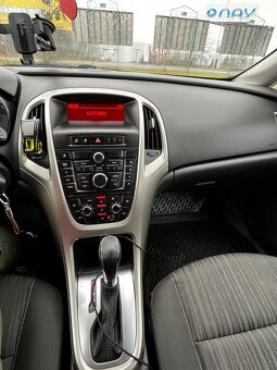 Opel Astra Sport Tour - 7