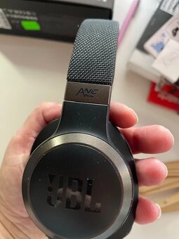 Slúchadla JBL 650 Tnc - 7