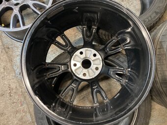Tesla 19" originál s letnými pneu - 7