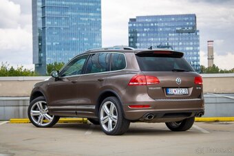 Volkswagen Touareg 4.2 TDI V8 Tiptronic R-Line - 7