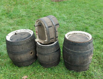 Drevené sudy + drevený lievik - 7