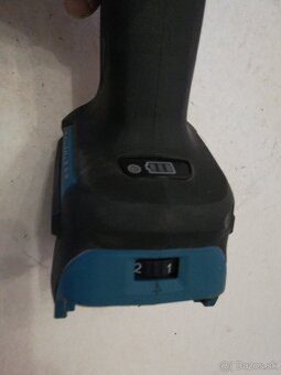 Makita uhlová brúska 517 - 7