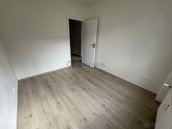 3 IZBOVÝ BYT, 56M2, LODŽIA, KYSUCKÁ, KOŠICE-TERASA - 7