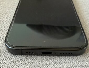 iPhone 15 PRO 256 GB Titanium Black - 7