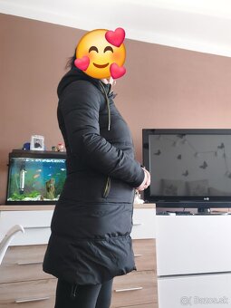 Dámska nenosená zimná čierna predĺžená bunda veĺkosť M - 38 - 7