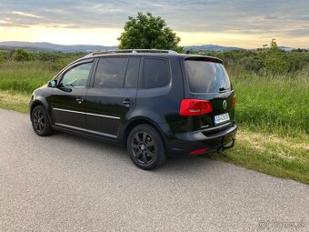 Vw Touran 1,6 tdi, dsg, 7 miestny - 7