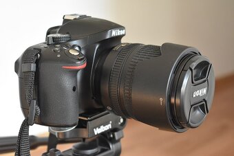 Nikon D5200 s VR objektivom 18 - 105 AF-S - 11 tisic zaberov - 7