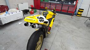 Ducati 916 - 7