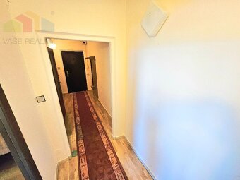 1 IZBOVÝ BYT BÁNOVCE NAD BEBRAVOU/ VEĹKOMETRÁŽNY / 42 m2/ BA - 7