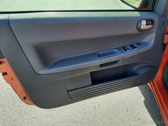 Mitsubishi Colt Cabrio 1.5 benzín , 80 kW. CZC - 7