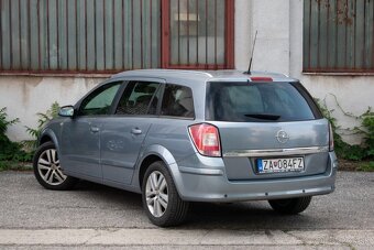 Opel Astra Caravan 1.7 CDTi 110k Essentia - 7
