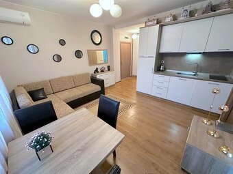 Štýlový jednoizbový apartmán pre milovníkov tichého a krásne - 7