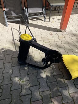 Ručný zametací stroj Kärcher S 550 - 7