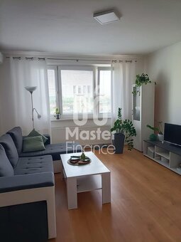 NA PREDAJ KRÁSNY 3-IZBOVÝ BYT  zrekonštruovaný - 7