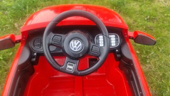 VW NEW BEETLE Auto na batériu 2.4G, LED, FM RÁDIO BLUETOOTH - 7