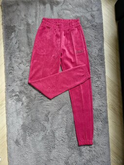 NOVE Guess nohavice, teplaky XS -L - 7